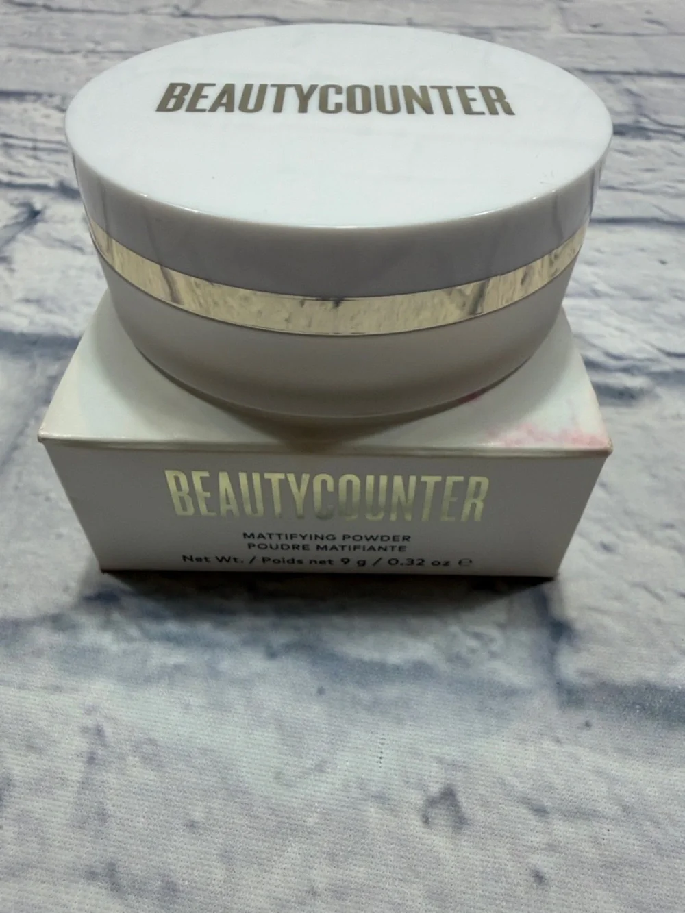 NIB Beautycounter Mattifying Setting Powder Jar Absorbs Shine Sets Makeup